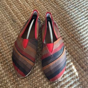 Alpargata style slip-on shoes